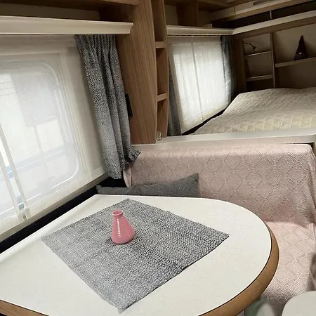 Kemping Leihwohnwagen Camping-aach